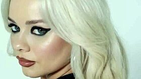 elsa jean poses curvy before riley anne strip! 💦