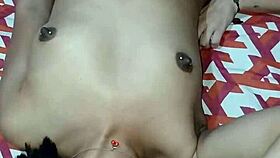 quieres ver trio caliente con dos latinas curvy y petite?