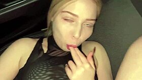 Public car romp builds to squirting climax
