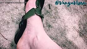 vanya vixen teases with her sexy tattooed feet and toes 😈👣