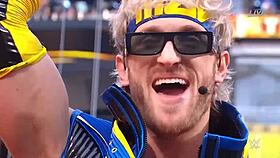 Seth Rollins battles Logan Paul at WrestleMania 39 epic clash 💥🥊