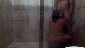 i crave sex in bathroom with big ass latina and monster cock
