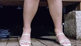 Tingxuan's barefoot heels spark explosive foot cum blast