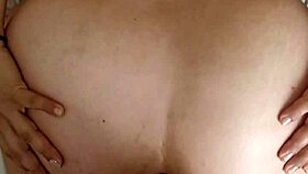 Amateur stuffs big ass with cock