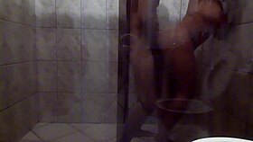 i crave sex in bathroom with big ass latina and monster cock