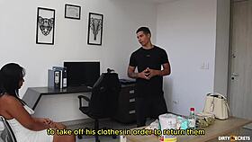 i got caught stealing so i fuck the security guard to get away 😏💦