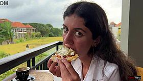 imagine munching pizza with hot cum dripping down my face right in a public cafe!