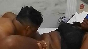 Comendo a buceta e gozando no cu