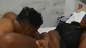 Comendo a buceta e gozando no cu
