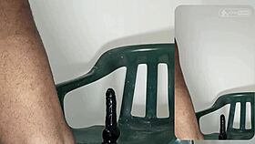 Johnazino update riding black toy on green chair