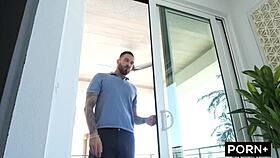 Client receives tight latina pussy in lucky new home purchase deal