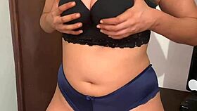 fucks his babe stuck in bathroom and cums inside