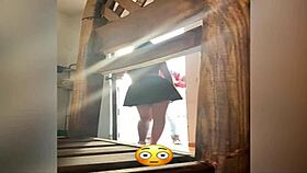 Mexican girl seduces delivery guy outside