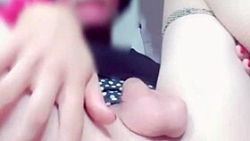 linda jovencita takes anal penetration and toys
