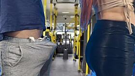 estudande e fodida por estranho dentro do onibus