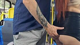 estudande e fodida por estranho dentro do onibus