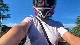 recog un cliente de didi sin sostén y se dio cuenta de mis grandes tetas