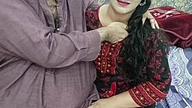 desi pakistani housewife enjoys deep penetration