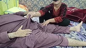 desi pakistani housewife enjoys deep penetration