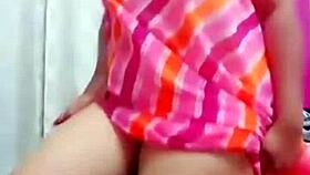 indian woman dances hot and shows boobs