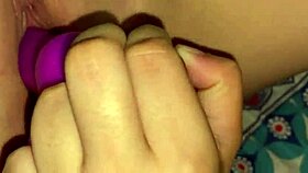 sexo lesbico le follo el coño de mi amiga