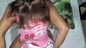 Venezuelan wife shakes her big ass outside
