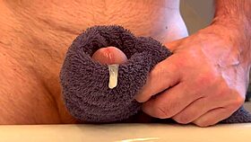 watch me reach orgasm now