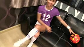 tiny ladyboy nin in bareback anal scene