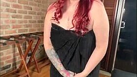 She pays the masseuse with her tight pink pussy