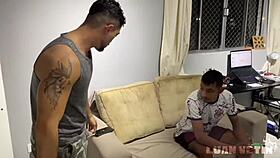Motoqueiro poe viado pra mamar pra nao tomar calote