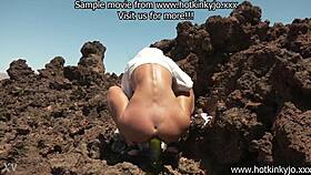 Hotkinkyjo shows her boobs and puts bottle in ass at the rocks