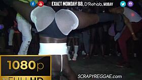 Dancehall skinout party girls-out
